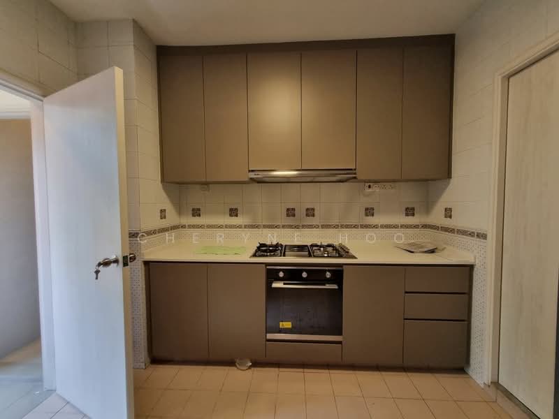 Orange Regency, 101 Fernhill Road, 4 Bedrooms, 2,433 sqft, Apartment For Rent, by Cheryne Hoo, 500095132 - Kitchen - PropertyGuru.com.sg