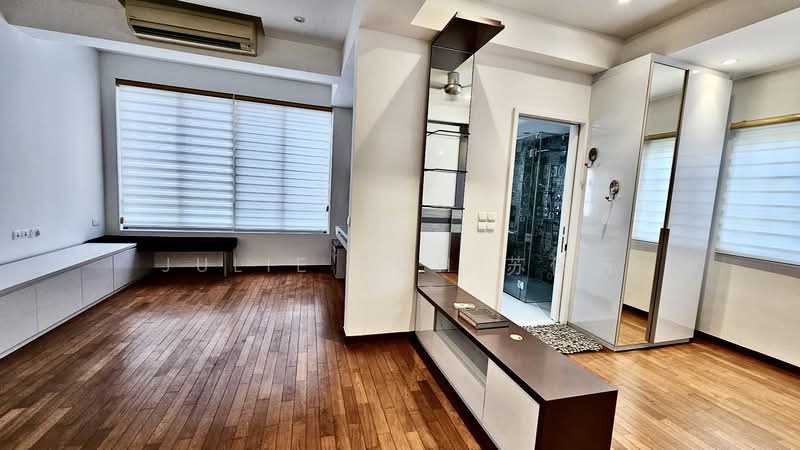 Designer Renovated 3-Storey Semi-D @ kew drive, , 3 Bedrooms, 4,500 sqft, Semi-Detached House For Rent, by Julie Soh 苏保历, 500095135 - PropertyGuru.com.sg