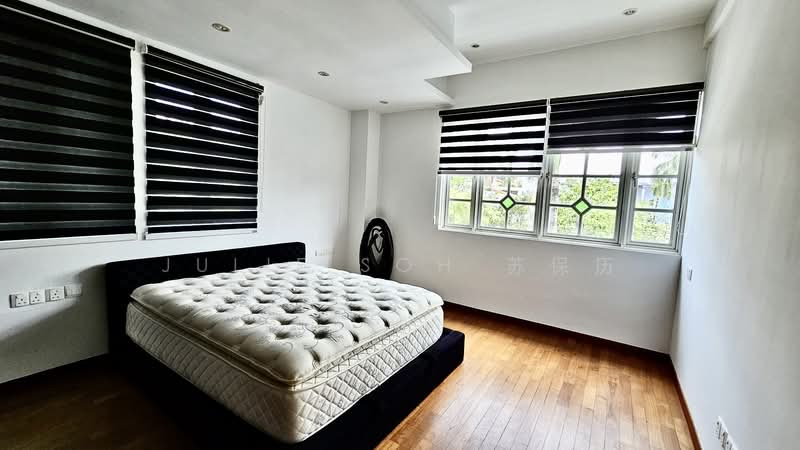 Designer Renovated 3-Storey Semi-D @ kew drive, , 3 Bedrooms, 4,500 sqft, Semi-Detached House For Rent, by Julie Soh 苏保历, 500095135 - PropertyGuru.com.sg