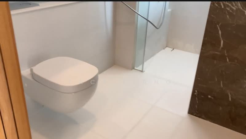 76 Shenton Apartment For Sale at S$ 1,270,000 | PropertyGuru Singapore - Bathroom