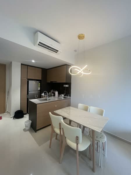 Midwood Condominium For Sale at S$ 1,399,999 | PropertyGuru Singapore - Kitchen