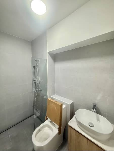 546 Serangoon North Avenue 3, 546 Serangoon North Avenue 3, Room Rental, 138 sqft, HDB Flat For Rent, by Zan Sim (沈瓒延), 500095179 - Bathroom - PropertyGuru.com.sg