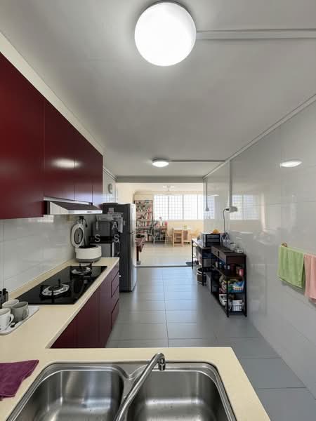 605 Hougang Avenue 4, 605 Hougang Avenue 4, 3 Bedrooms, 904 sqft, HDB Flat For Sale, by Xiang Rui Issey Lim, 500095187 - Kitchen - PropertyGuru.com.sg