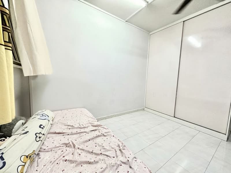270 Bangkit Road HDB Flat For Sale at S$ 548,000 | PropertyGuru Singapore - Bedroom