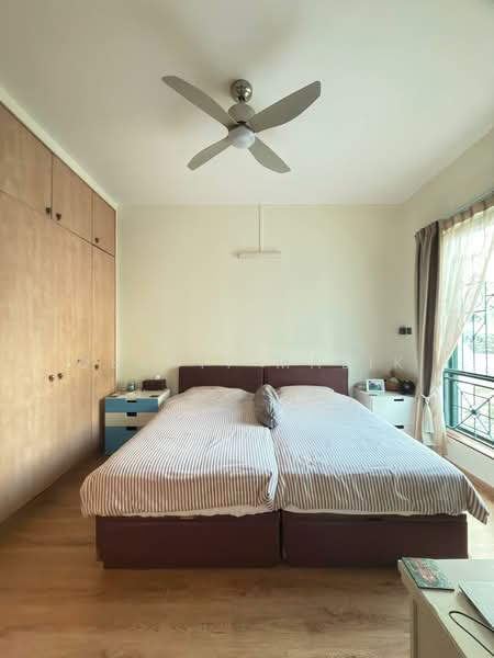 Pebble Bay Condominium For Sale at S$ 4,800,000 | PropertyGuru Singapore - Bedroom