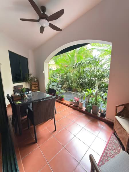 Pebble Bay Condominium For Sale at S$ 4,800,000 | PropertyGuru Singapore - Garden