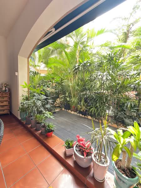 Pebble Bay Condominium For Sale at S$ 4,800,000 | PropertyGuru Singapore - Garden