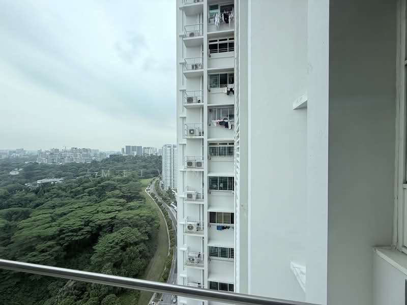 80A Telok Blangah Street 31, 80A Telok Blangah Street 31, 3 Bedrooms, 1,021 sqft, HDB Flat For Rent, by Melvin Chun, 500095208 - Balcony - PropertyGuru.com.sg