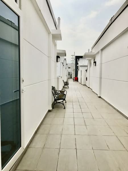 Suites at Bukit Timah, 68 Jalan Jurong Kechil, 2 Bedrooms, 980 sqft, Condominium For Rent, by Theresa Ng, 500095222 - Exterior - PropertyGuru.com.sg