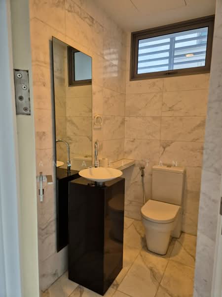 The Tate Residences, 23 Claymore Road, 4 Bedrooms, 3,219 sqft, Condominium For Rent, by ANNABEL TAN, 500095232 - Bathroom - PropertyGuru.com.sg
