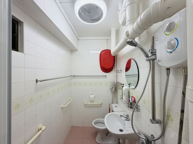 368 Woodlands Avenue 1, 368 Woodlands Avenue 1, Room Rental, 120 sqft, HDB Flat For Rent, by Jassy Ho, 500095233 - Bathroom - PropertyGuru.com.sg