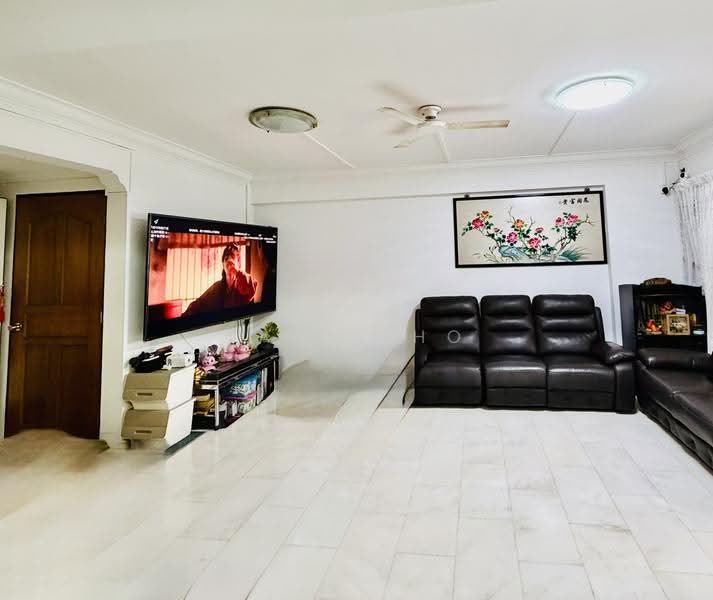 368 Woodlands Avenue 1, 368 Woodlands Avenue 1, Admiralty / Woodlands, Room Rental, 120 sqft, HDB Flat For Rent, by Jassy Ho, 500095233 - Living Room - PropertyGuru.com.sg