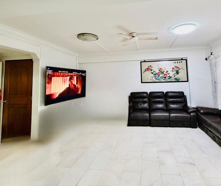 368 Woodlands Avenue 1, 368 Woodlands Avenue 1, Admiralty / Woodlands, Room Rental, 120 sqft, HDB Flat For Rent, by Jassy Ho, 500095233 - Living Room - PropertyGuru.com.sg