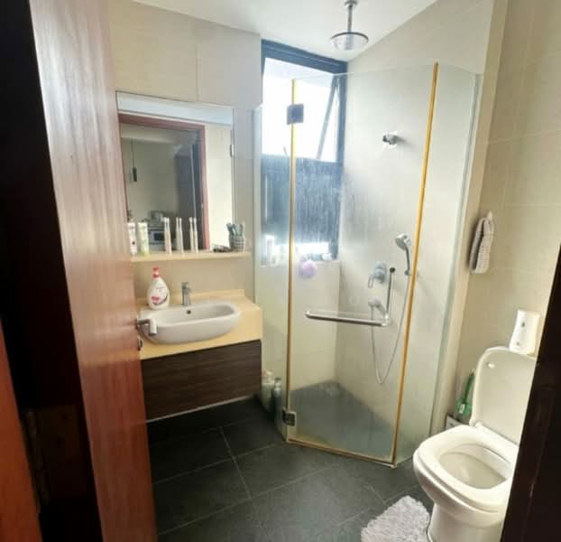 Qube Suites Condominium For Sale at S$ 760,000 | PropertyGuru Singapore - Bathroom