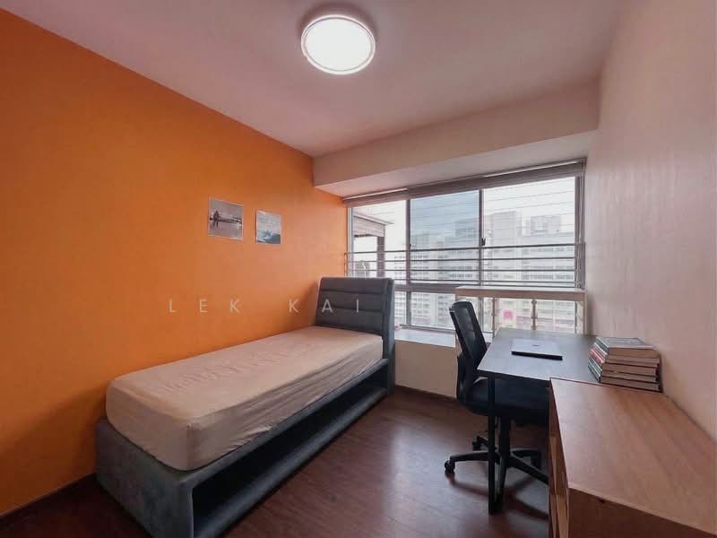 139B Lorong 1A Toa Payoh HDB Flat For Sale at S$ 1,588,000 | PropertyGuru Singapore - Bedroom