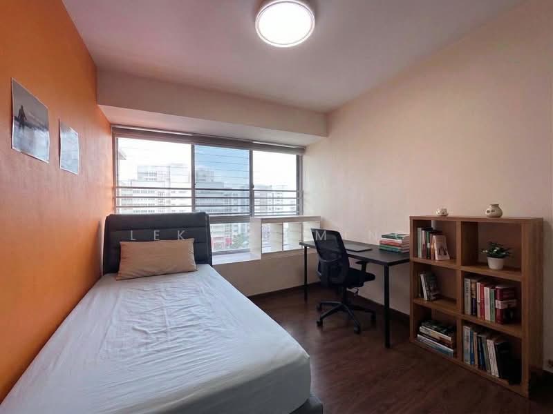 139B Lorong 1A Toa Payoh HDB Flat For Sale at S$ 1,588,000 | PropertyGuru Singapore - Bedroom