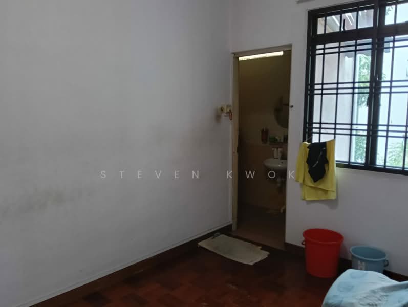 Katong| Joo Chiat| Marine Parade Terraced House For Sale at S$ 5,600,000 | PropertyGuru Singapore - Bedroom 3 with Attached Bathroom