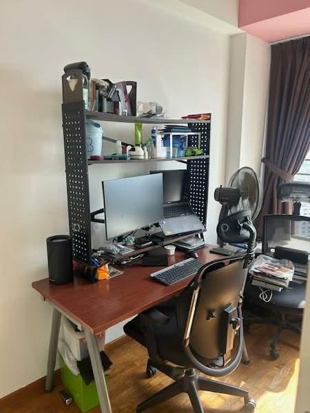 De Royale Condominium For Sale at S$ 2,600,000 | PropertyGuru Singapore - Study