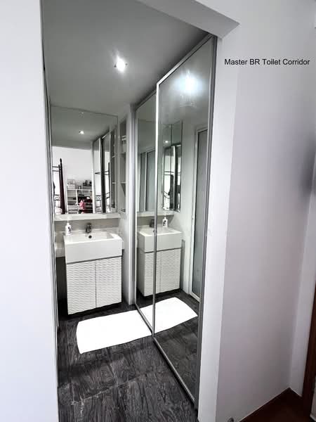 De Royale, 31 Jalan Rama Rama, 3 Bedrooms, 1,259 sqft, Condominium For Sale, by Doris Yao, 500095265 - Corridor - PropertyGuru.com.sg
