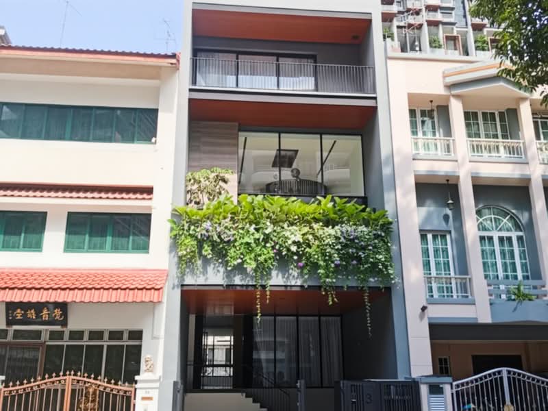 Novena MRT 🏆Balestier Road ⭐Hong Wen School Brand New 5-Sty Inter-Terrace Lift & Attic & Mezzanine, Boon Teck Road, 5 Bedrooms, 1,443 sqft, Terraced House For Sale, by Lyn Feng, 500095276 - Exterior - PropertyGuru.com.sg