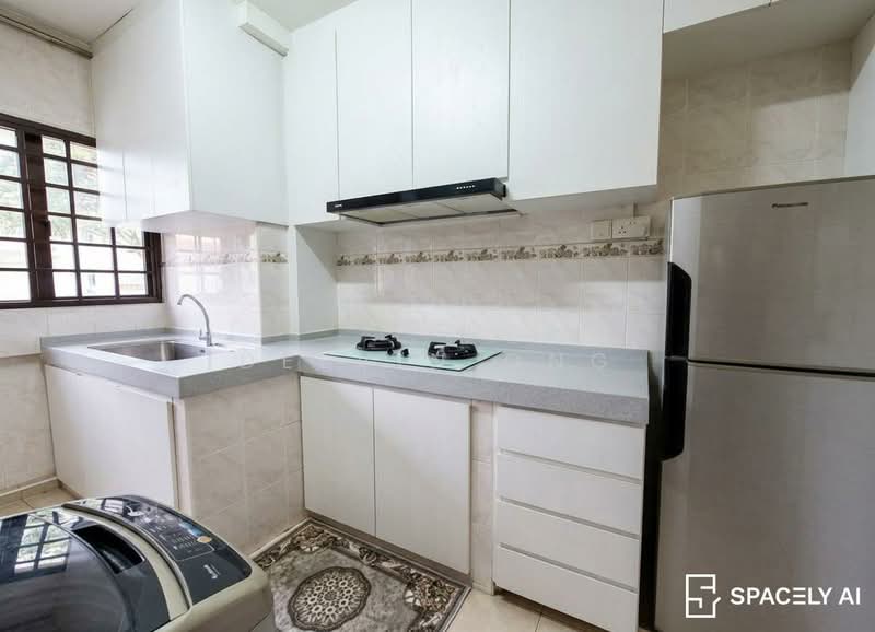 138 Tampines Street 11 HDB Flat For Sale at S$ 1,099,999 | PropertyGuru Singapore - Kitchen