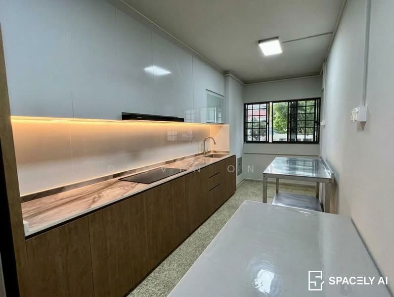 138 Tampines Street 11 HDB Flat For Sale at S$ 1,099,999 | PropertyGuru Singapore - Kitchen