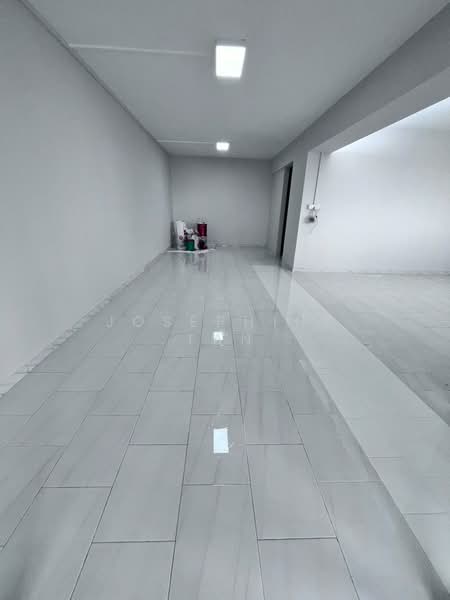 454 Tampines Street 42 HDB Flat For Sale at S$ 1,580,000 | PropertyGuru Singapore - Interior