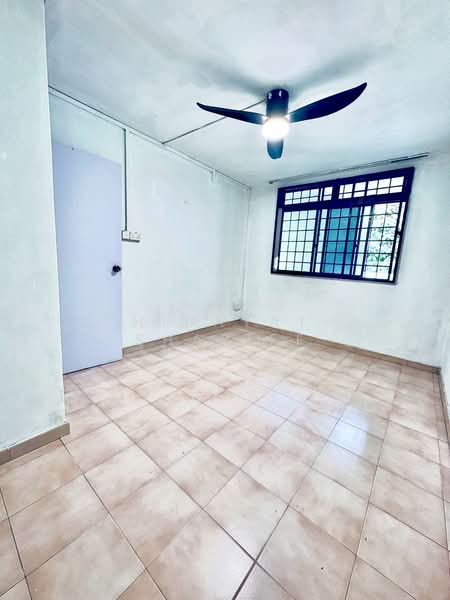 251 Yishun Ring Road HDB Flat For Sale at S$ 460,000 | PropertyGuru Singapore - Interior