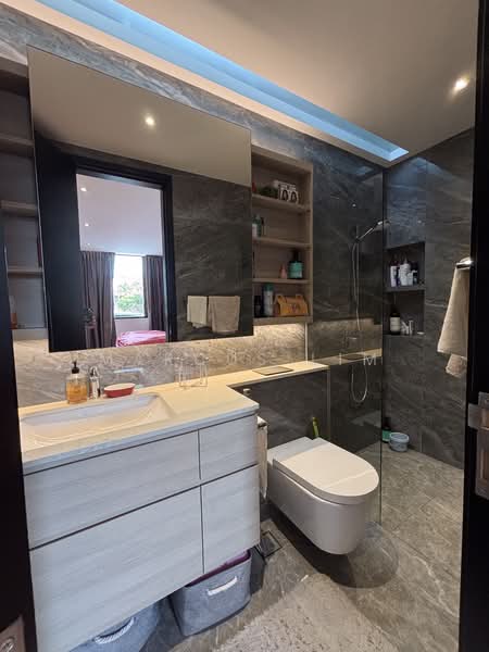 Braemar Drive Corner Terrace Corner Terrace For Sale at S$ 5,800,000 | PropertyGuru Singapore - Master Ensuite