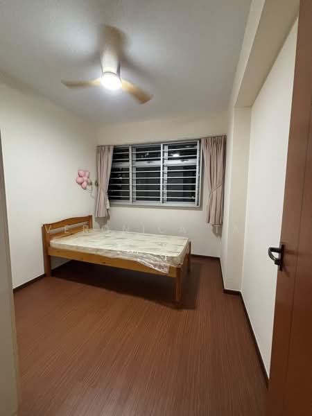 454 Yishun Street 41, 454 Yishun Street 41, Room Rental, 200 sqft, HDB Flat For Rent, by Veronica Tan, 500095307 - Bedroom - PropertyGuru.com.sg