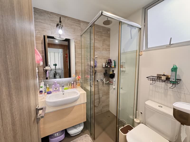Hills TwoOne Condominium For Sale at S$ 1,538,000 | PropertyGuru Singapore - Bathroom