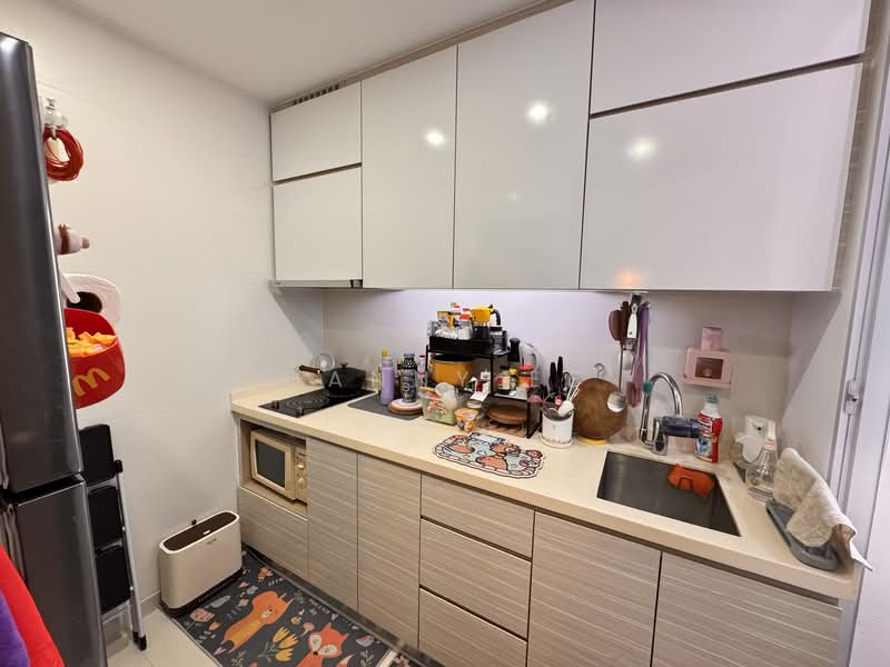 Hills TwoOne Condominium For Sale at S$ 1,538,000 | PropertyGuru Singapore - Kitchen