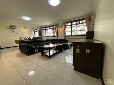 For Sale - 304 Tampines Street 32