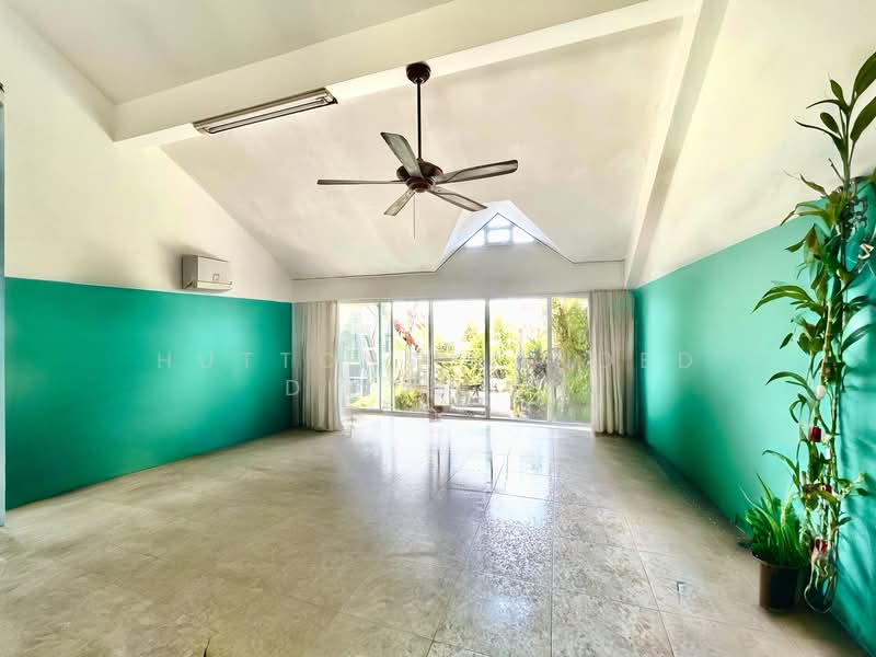 Spacious 3.5 Sty Terrace with Charming Skylight and Dual Balconies Attic Terraced House For Sale at S$ 4,300,000 | PropertyGuru Singapore - Living Room