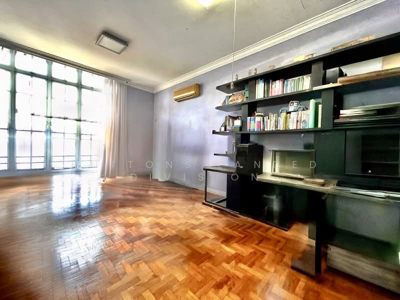Spacious 3 Sty Terrace with Charming Skylight and Dual Balconies Attic Terraced House For Sale at S$ 4,500,000 | PropertyGuru Singapore - Living Room