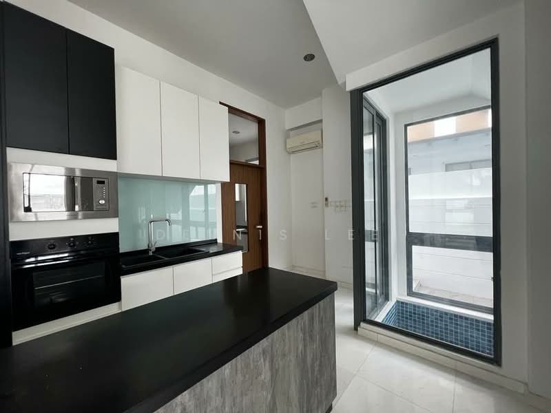 Punggol 24th ave Detached House For Sale at S$ 8,500,000 | PropertyGuru Singapore - Kitchen