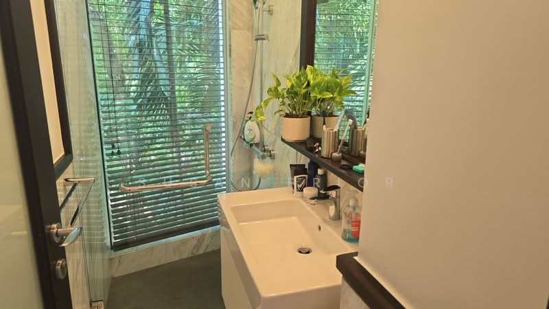 Emerald Hill 1 KM To ACS Conservation House For Sale at S$ 6,050,000 | PropertyGuru Singapore - Bathroom