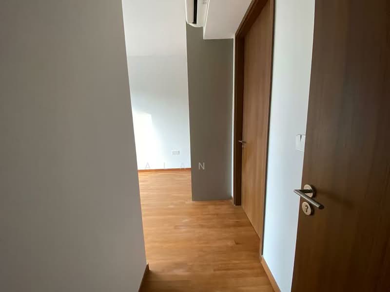 Stirling Residences Condominium For Sale at S$ 2,600,000 | PropertyGuru Singapore - Master Room