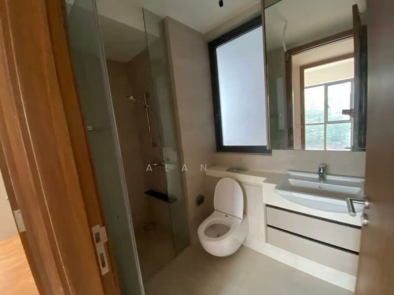 Stirling Residences Condominium For Sale at S$ 2,600,000 | PropertyGuru Singapore - Bathroom