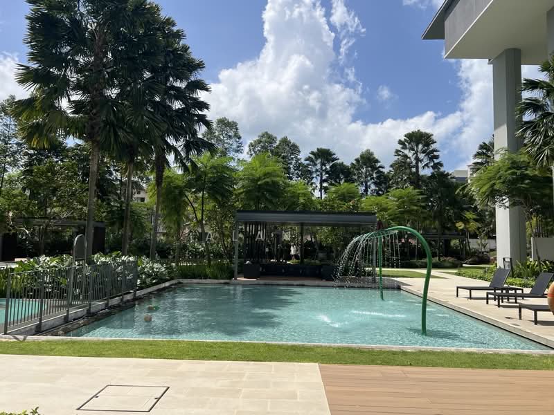 Stirling Residences Condominium For Sale at S$ 2,600,000 | PropertyGuru Singapore - Pool