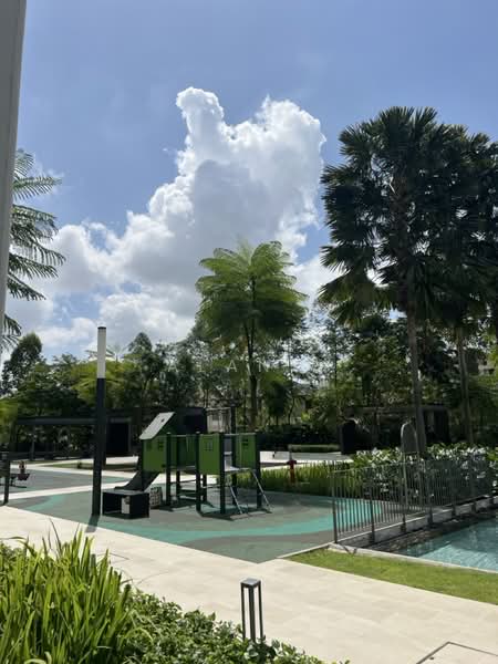 Stirling Residences Condominium For Sale at S$ 2,600,000 | PropertyGuru Singapore - Exterior