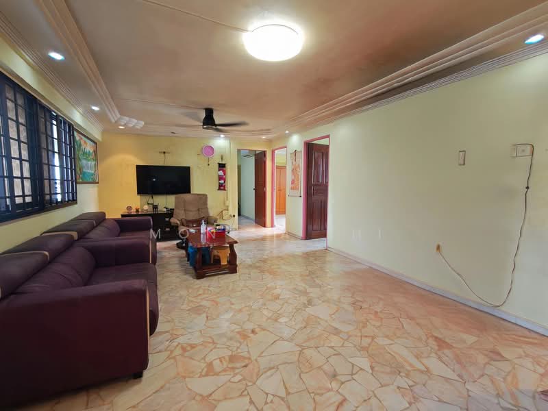 461 Jurong West Street 41 HDB Flat For Sale at S$ 550,000 | PropertyGuru Singapore - Living Room
