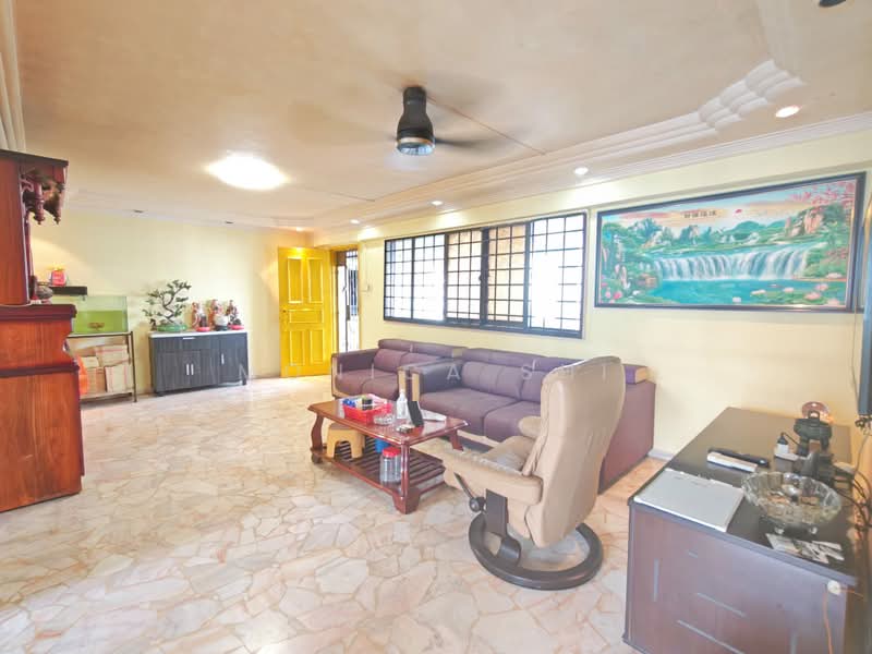 461 Jurong West Street 41, 461 Jurong West Street 41, 3 Bedrooms, 1,055 sqft, HDB Flat For Sale, by Monica Shi, 500095361 - Living Room - PropertyGuru.com.sg