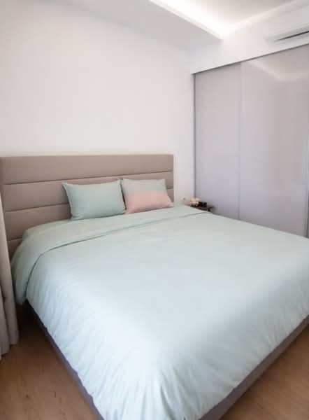 Parc Esta Condominium For Sale at S$ 1,750,000 | PropertyGuru Singapore - Bedroom