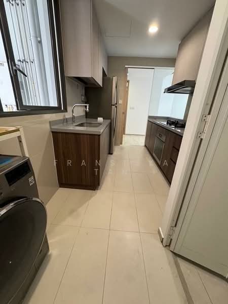 Parc Life, 25 Sembawang Crescent, 3 Bedrooms, 1,066 sqft, Executive Condominium For Rent, by Fransiska Tan, 500095364 - Kitchen - PropertyGuru.com.sg