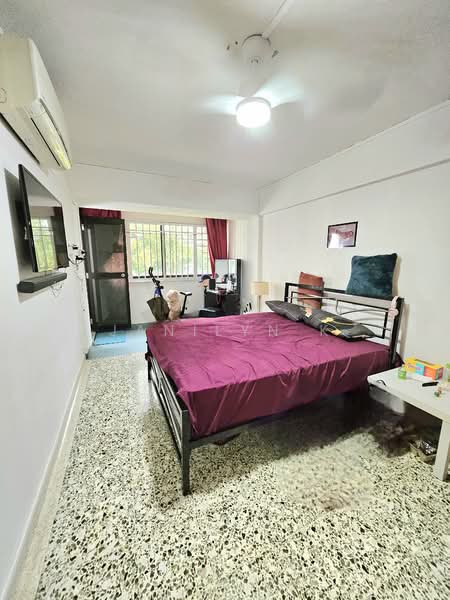 412 Commonwealth Avenue West, 412 Commonwealth Avenue West, 3 Bedrooms, 1,044 sqft, HDB Flat For Rent, by Janilyn K, 500095367 - Bedroom - PropertyGuru.com.sg