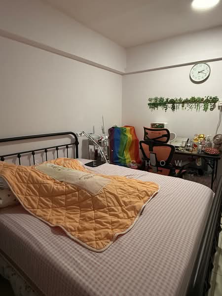 353 Yishun Ring Road HDB Flat For Sale at S$ 468,000 | PropertyGuru Singapore - Bedroom