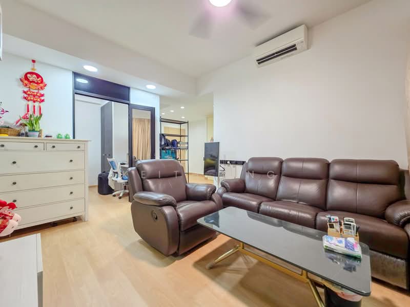 Rosewood Suites Condominium For Sale at S$ 1,500,000 | PropertyGuru Singapore - Living Room