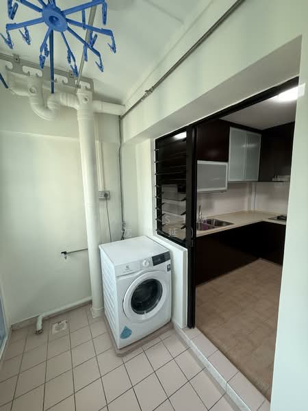 546 Serangoon North Avenue 3, 546 Serangoon North Avenue 3, Room Rental, 126 sqft, HDB Flat For Rent, by Zan Sim (沈瓒延), 500095376 - Kitchen - PropertyGuru.com.sg