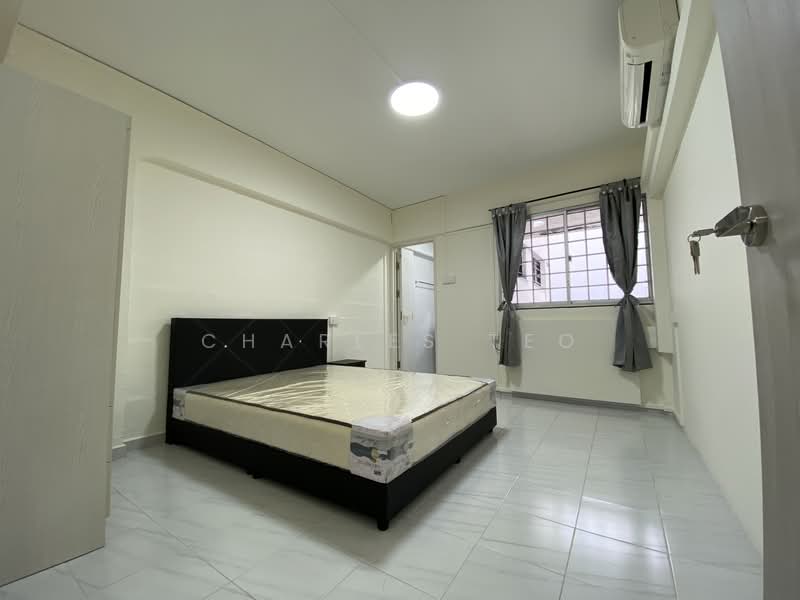 227 Bukit Batok Central, 227 Bukit Batok Central, 3 Bedrooms, 1,001 sqft, HDB Flat For Rent, by Charles Teo, 500095382 - Bedroom - PropertyGuru.com.sg